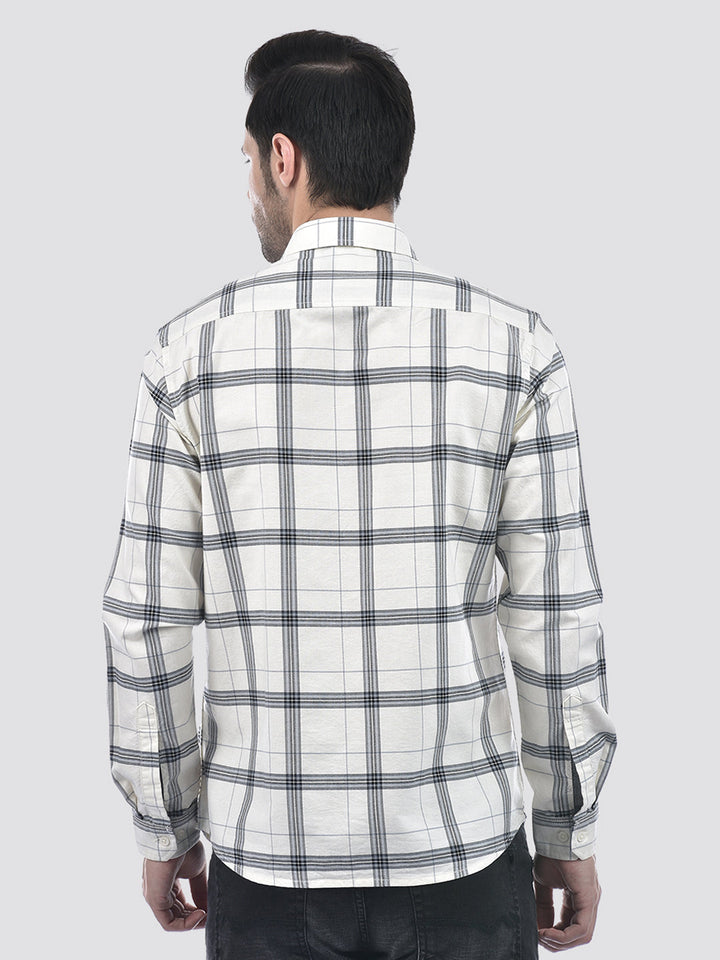 OFF WHITE