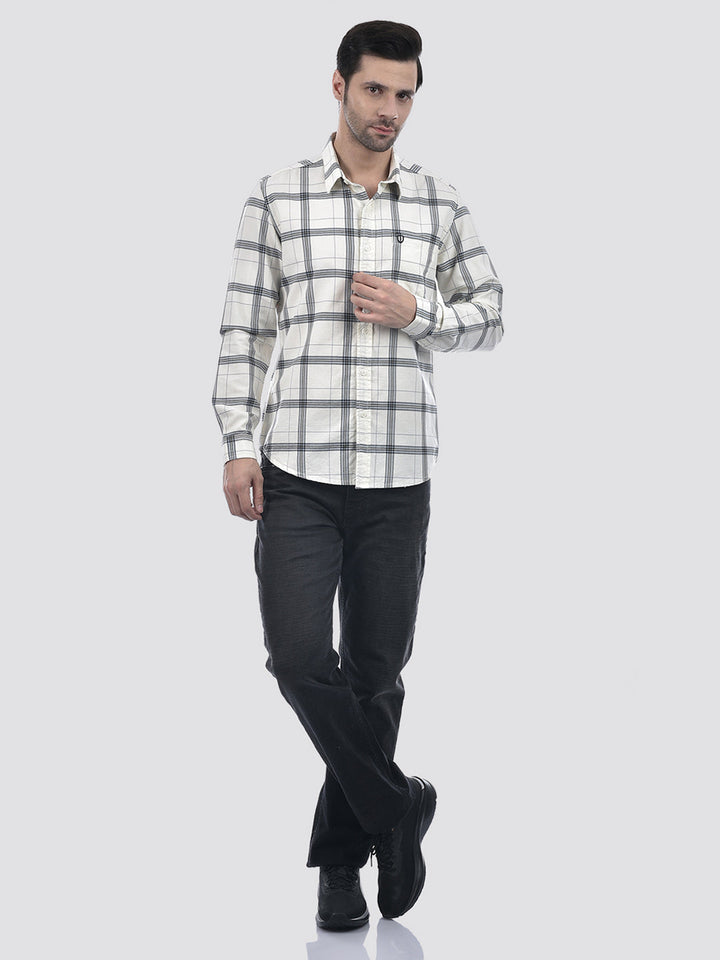OFF WHITE